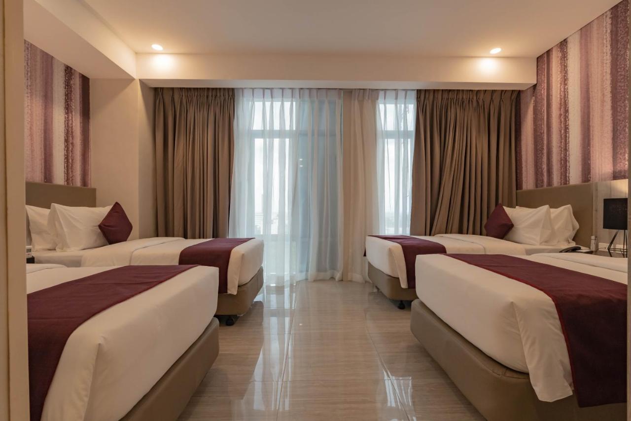 Bayfront Hotel Cebu Capitol Site Екстер'єр фото